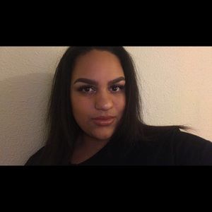Meet your Posher, Andrea